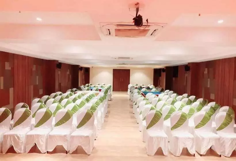 Hotelli Enrise By Sayaji Ahmednagar