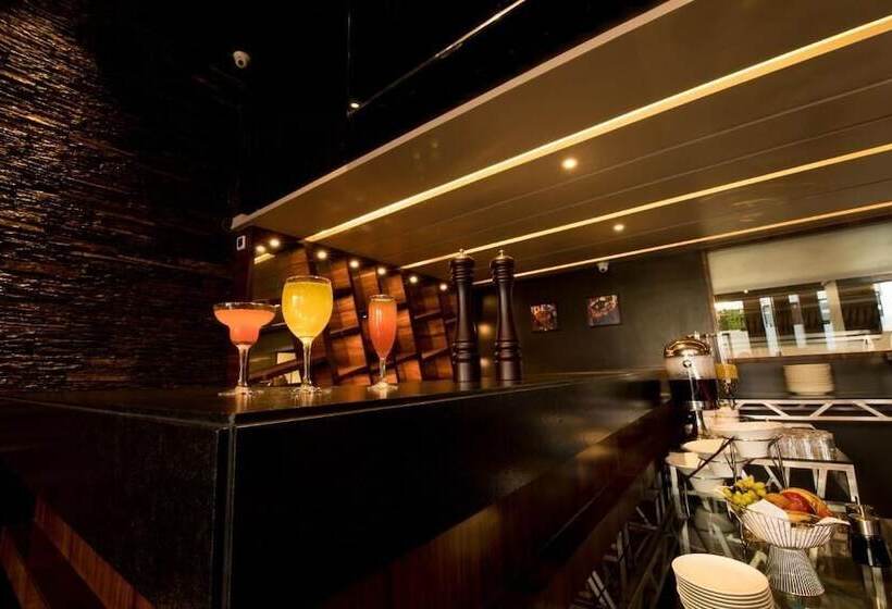 Otel Enrise By Sayaji Ahmednagar