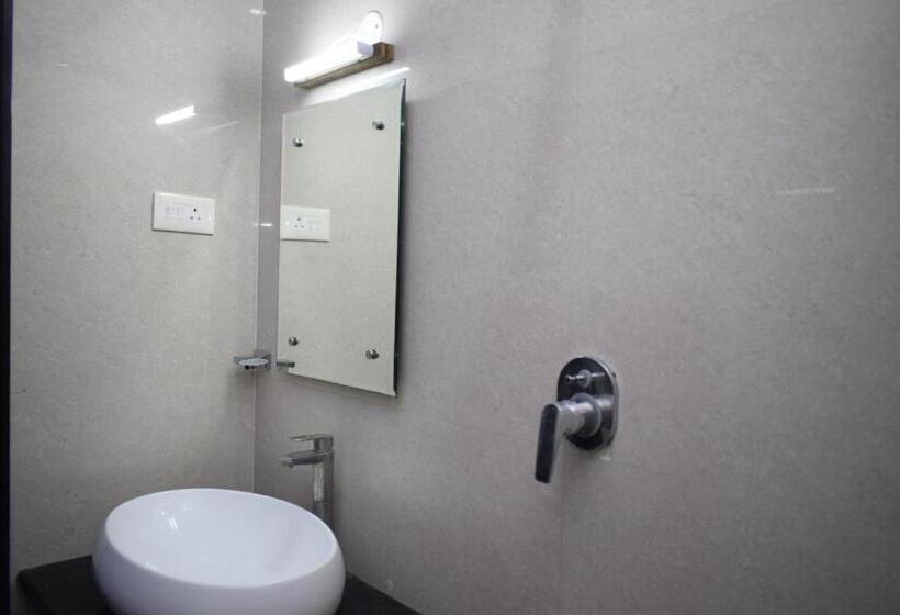 Hotel Shri Subham Residency