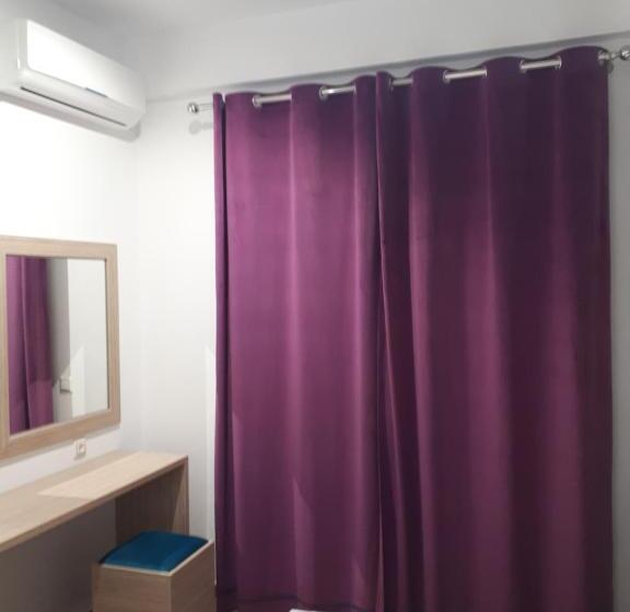 膳宿费 Vial Rooms