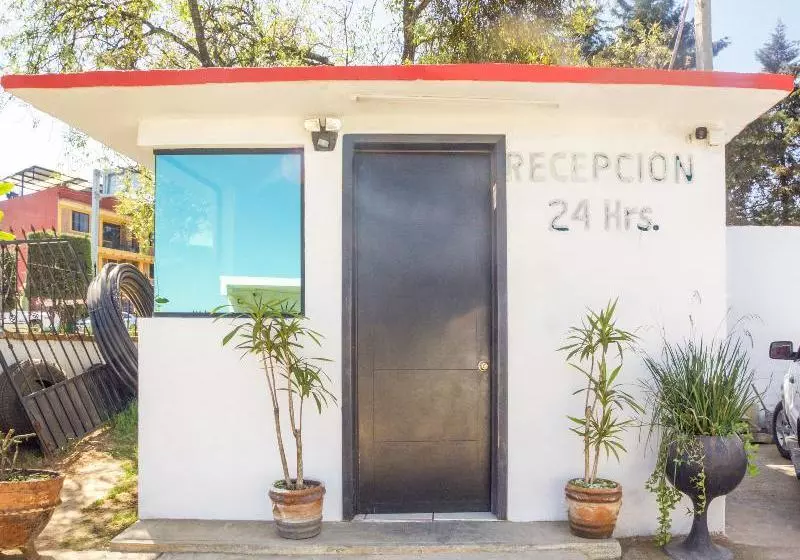 ホテル San Vicente By Oyo Rooms