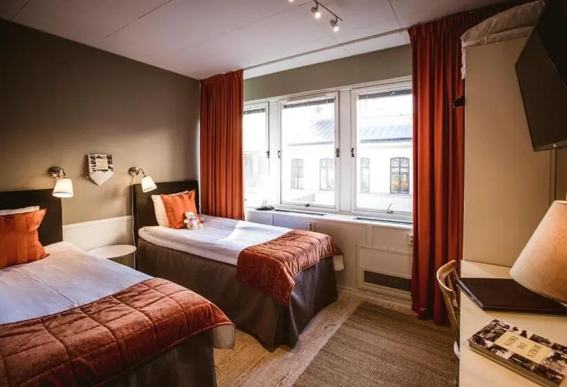 Corner Hotel