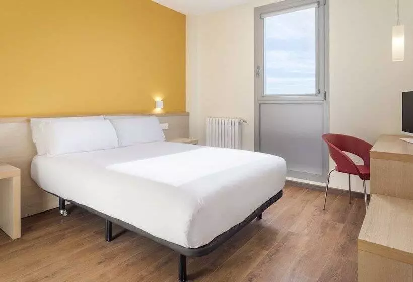 ホテル 280 Zaragoza