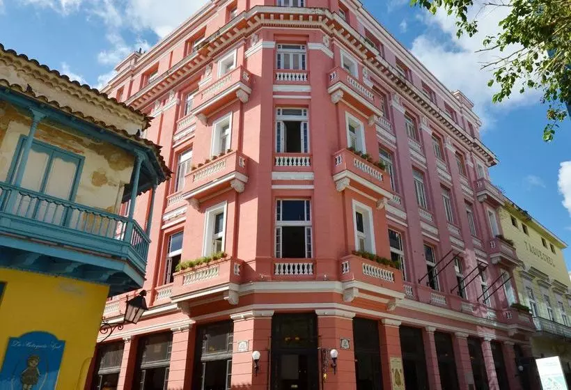 ホテル Ambos Mundos