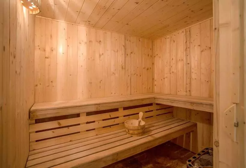 هتل Casa Argileto