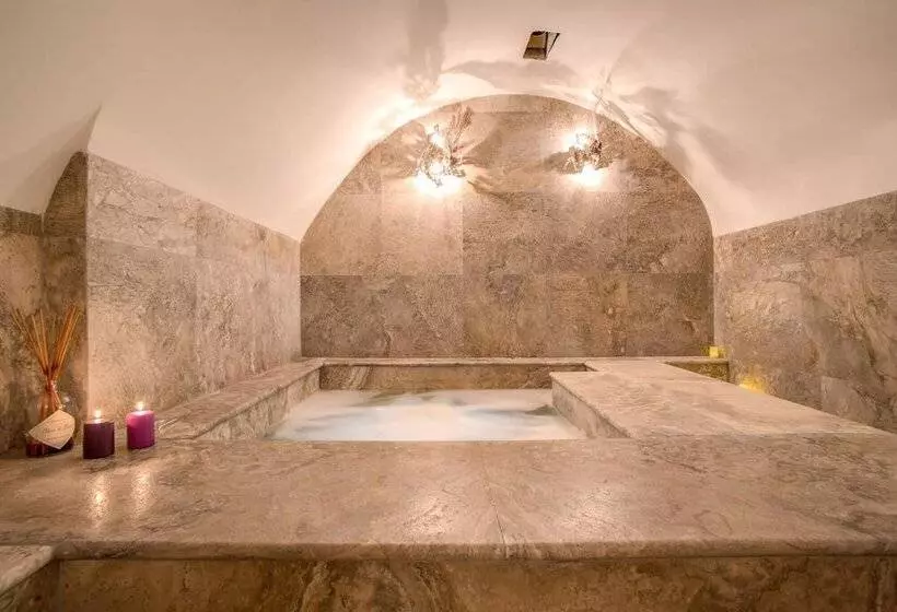 هتل Casa Argileto