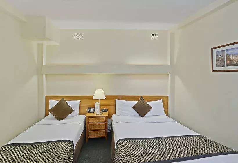 Отель Comfort Inn North Shore