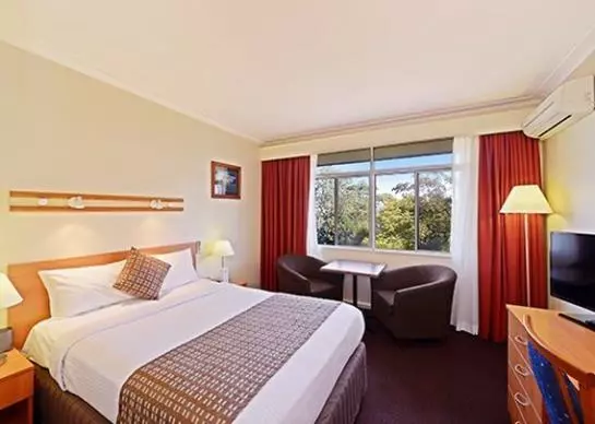 Отель Comfort Inn North Shore