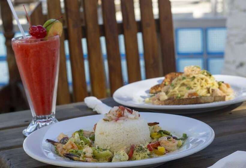 هتل Corona Del Mar