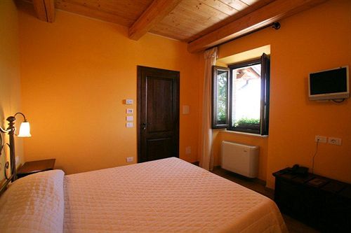 Отель Country House Le Calvie