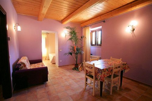 Отель Country House Le Calvie