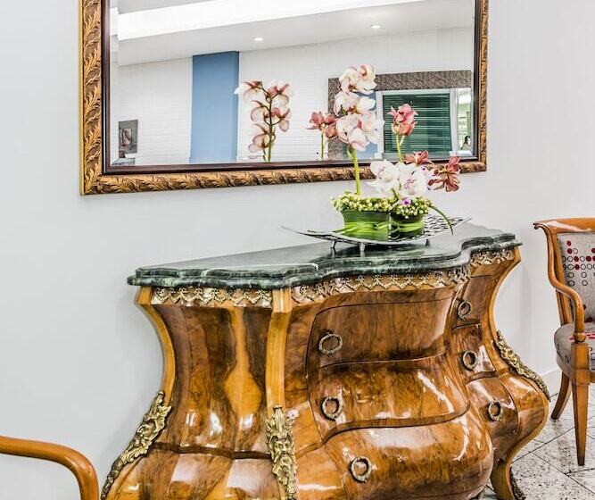 ホテル Egina Medellin