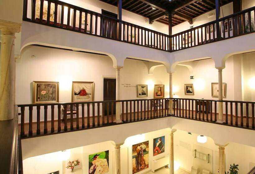 هتل El Ladron De Agua Palacete