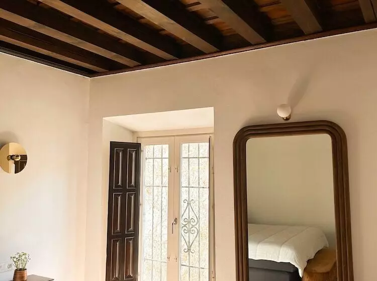 هتل El Ladron De Agua Palacete