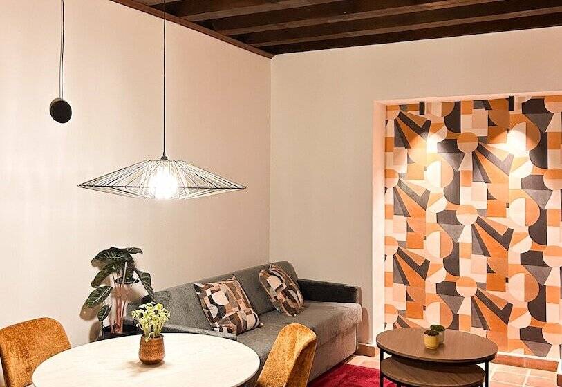 هتل El Ladron De Agua Palacete