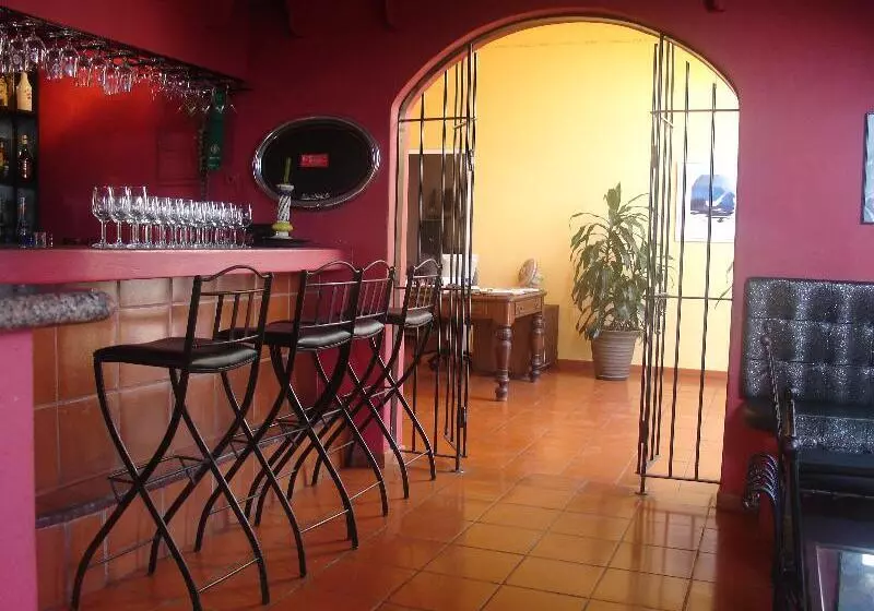 בית מלון כפרי Inn & Art Madeira