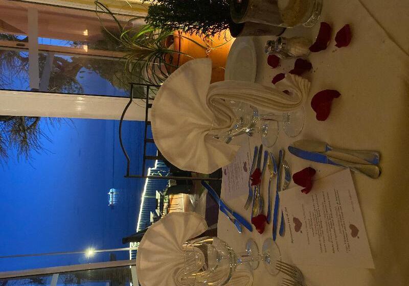 فندق Inn & Art Madeira