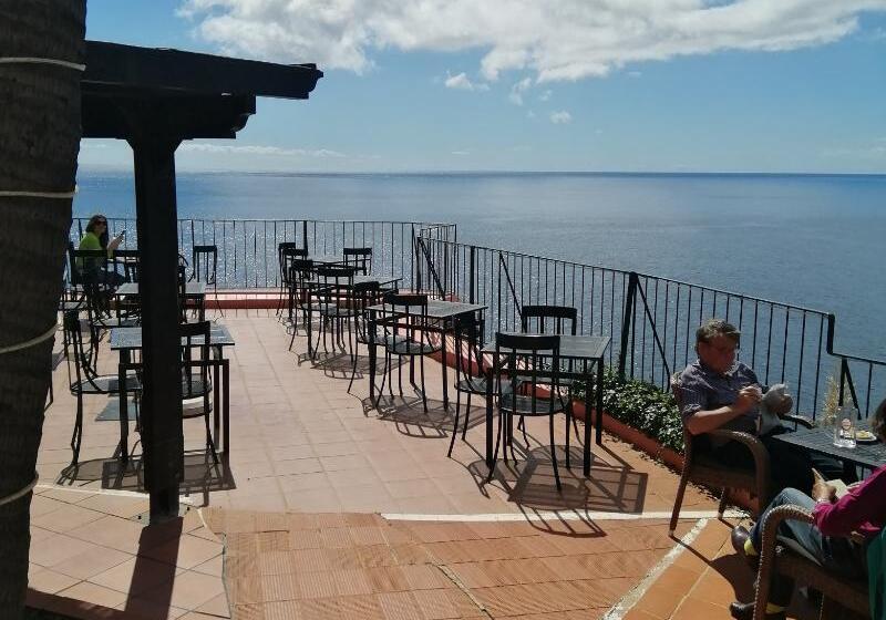 فندق Inn & Art Madeira