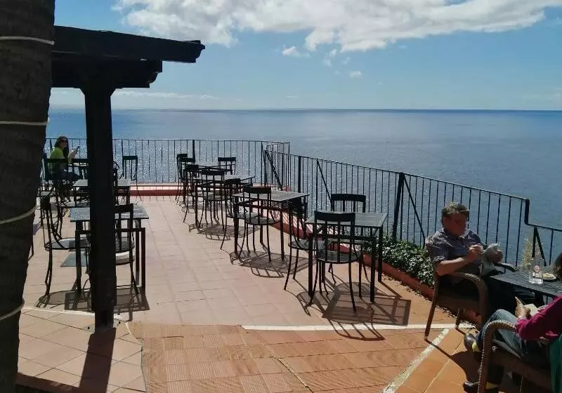 בית מלון כפרי Inn & Art Madeira