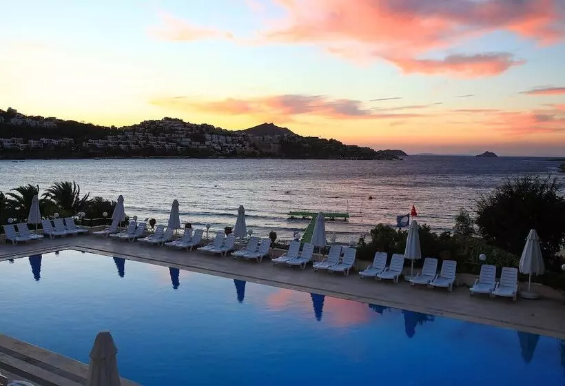 Hotell Mirage Family Club All Inclusive