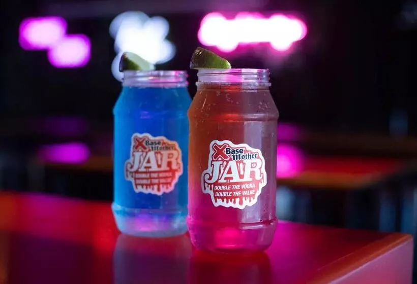 Отель Nomads St Kilda