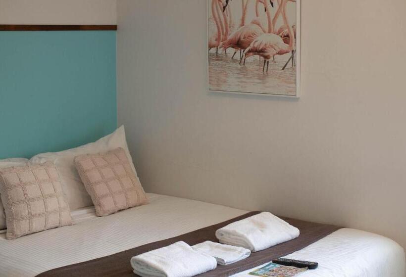 فندق Nomads St Kilda