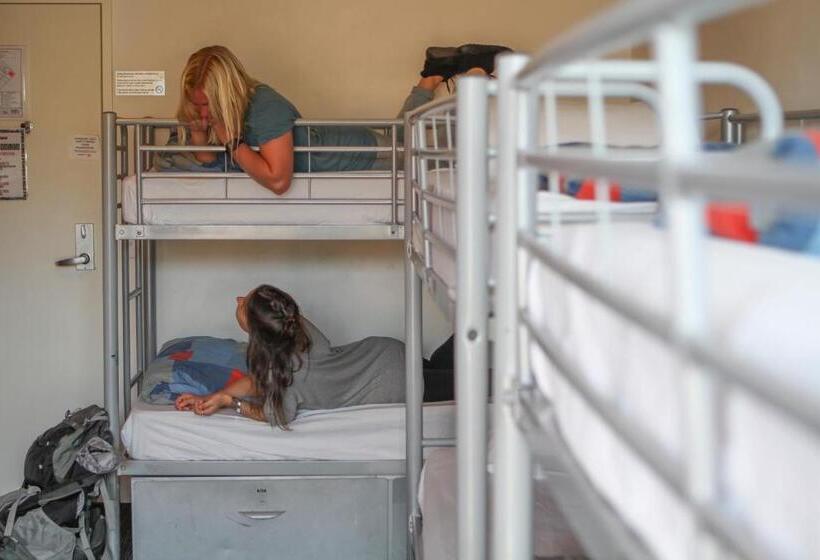 فندق Nomads St Kilda