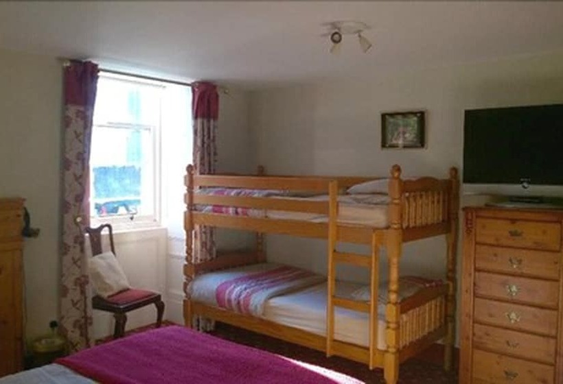 هتل Pillars House