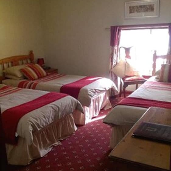 هتل Pillars House