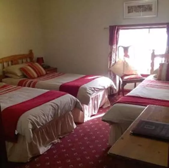 هتل Pillars House