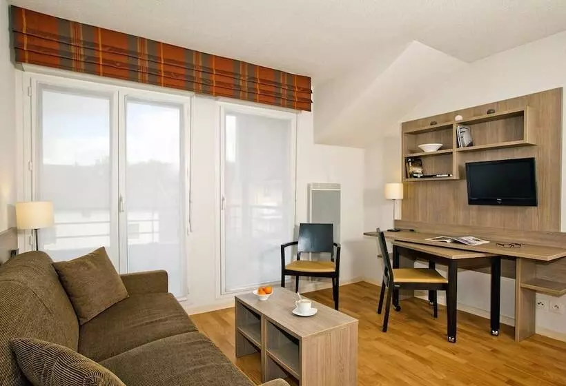 ホテル Residhome Genève Prévessin Le Carré D Or