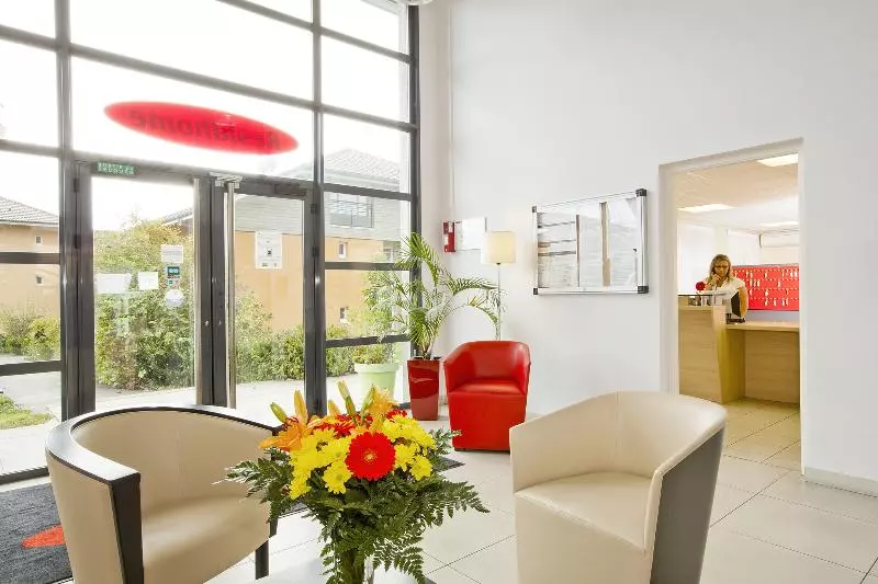 ホテル Residhome Genève Prévessin Le Carré D Or