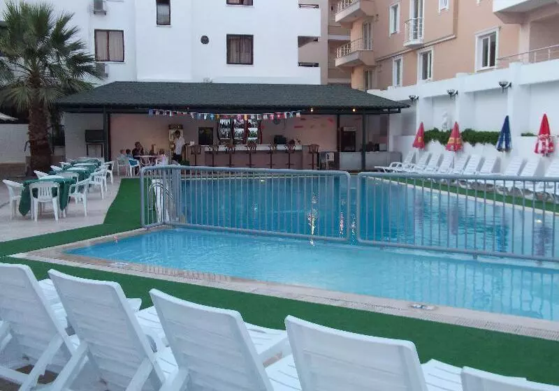 Tuntas Suites Altinkum