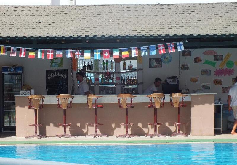 Tuntas Suites Altinkum