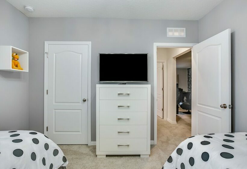 6bed 4ba Villa Game Room Pool Spa