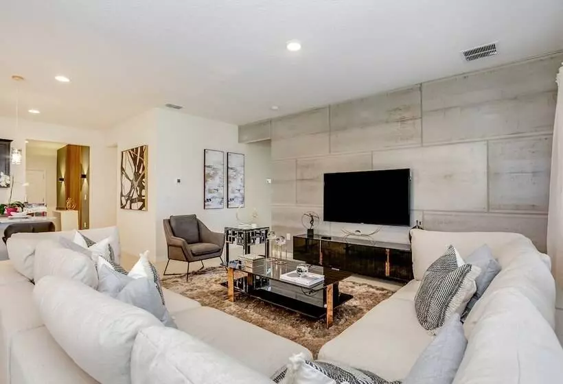 6bed 4ba Villa Game Room Pool Spa