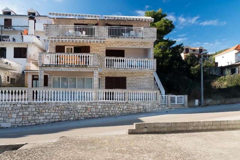 בית מלון כפרי Apartments Kuzma