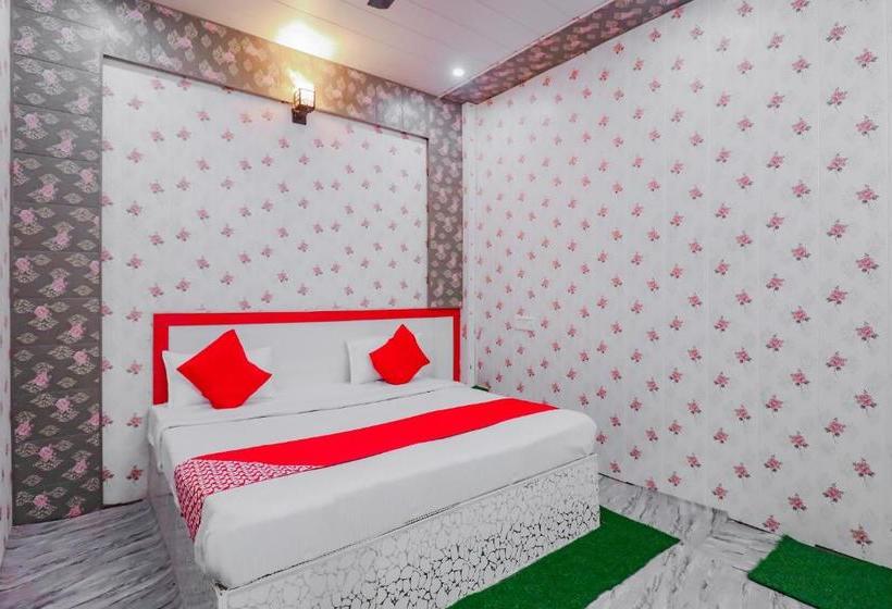 호텔 Oyo 78775 Yamnotri Dham