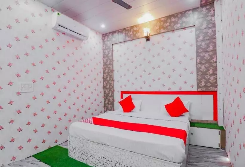 Hotelli Oyo 78775 Yamnotri Dham