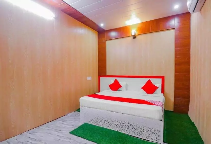 Hotelli Oyo 78775 Yamnotri Dham