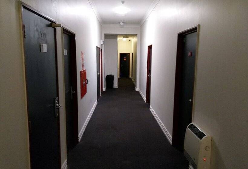 הוסטל Fort Street Accommodation