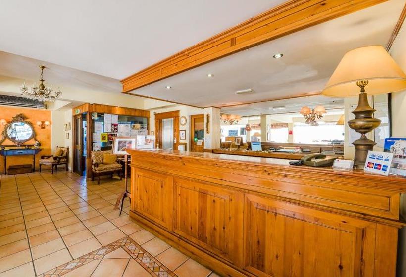 Estella Hotel And Apartments