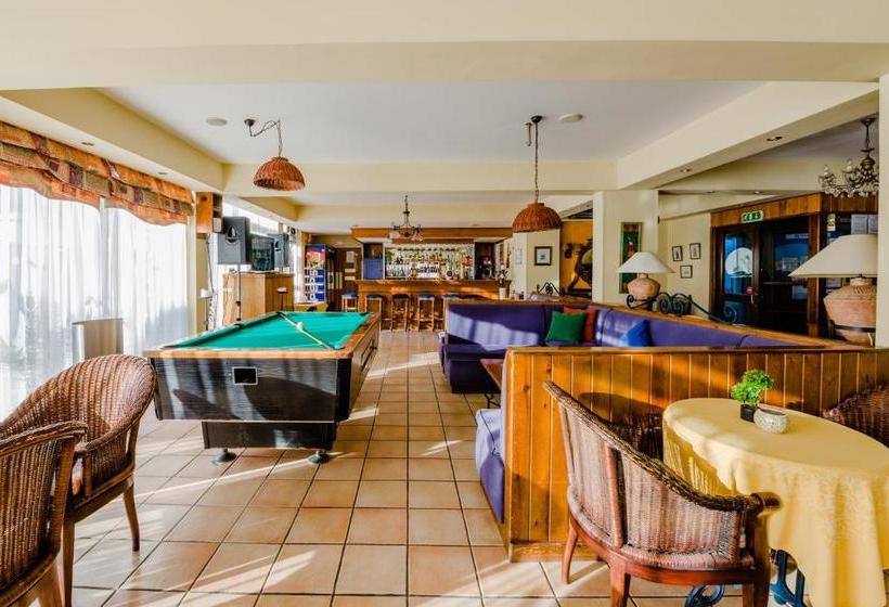 Estella Hotel And Apartments