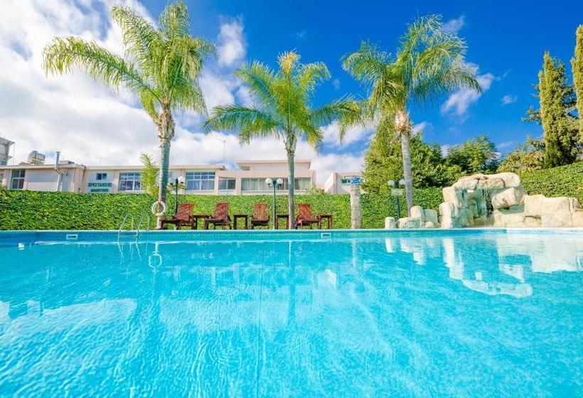 Estella Hotel And Apartments