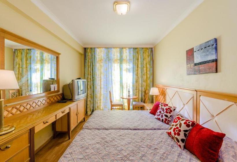 Estella Hotel And Apartments