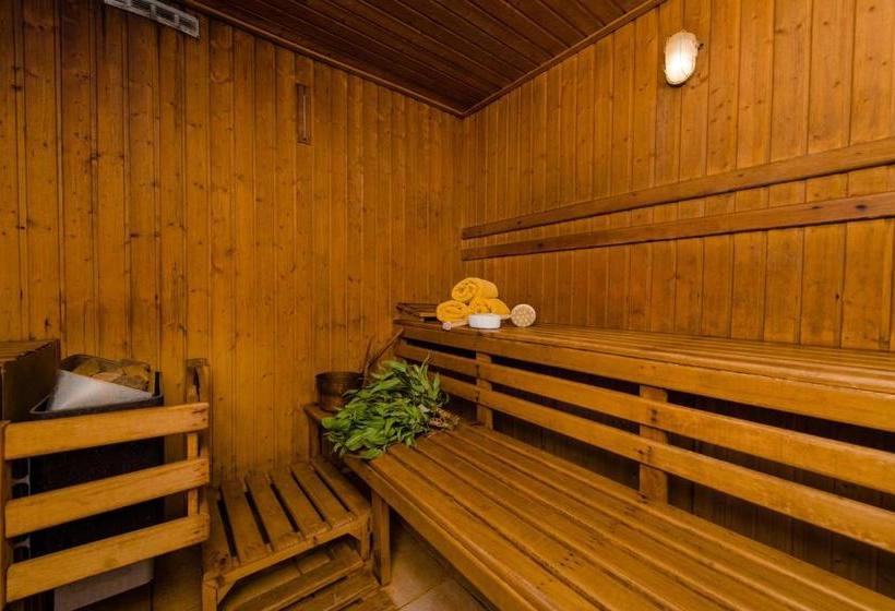 Estella Hotel And Apartments