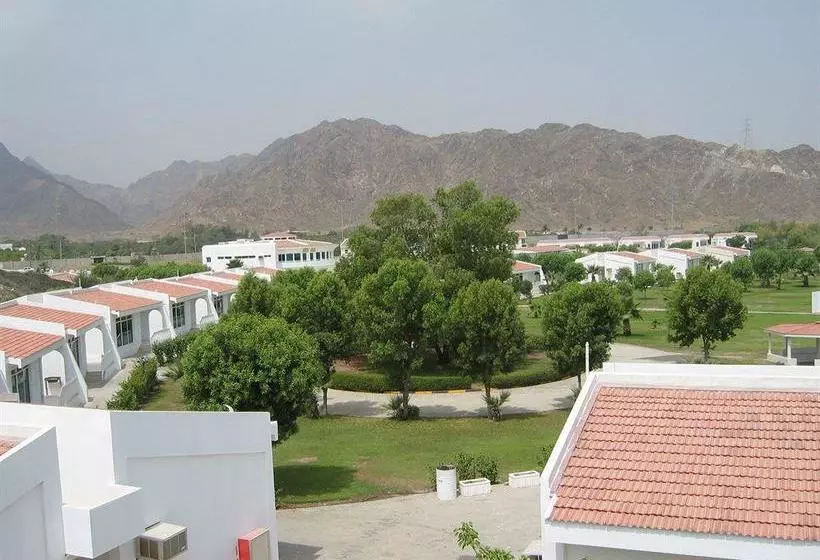 汽车旅馆 Capital O 224 Holiday Beach Resort