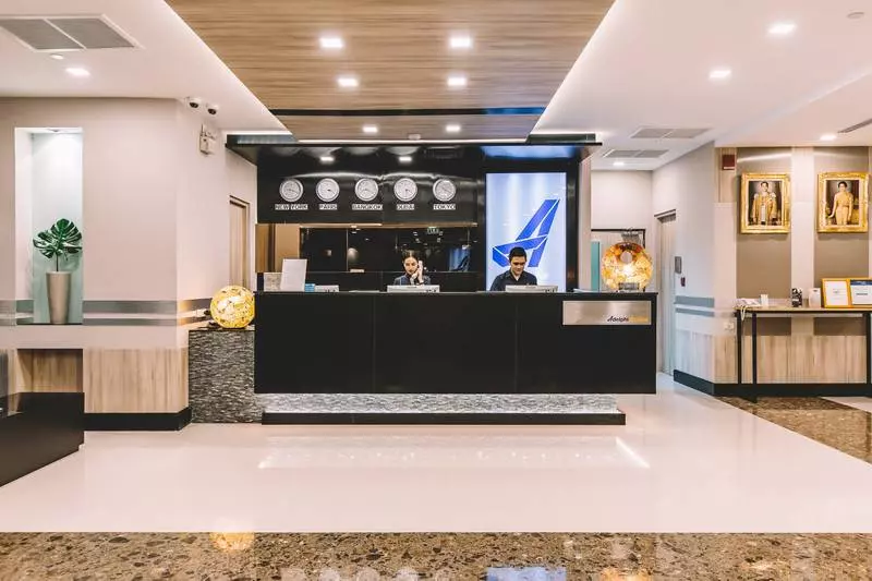 هتل Adelphi Suites Bangkok