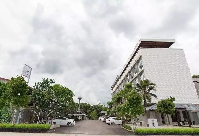 酒店 At The Train Chiangmai