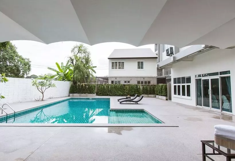 酒店 At The Train Chiangmai